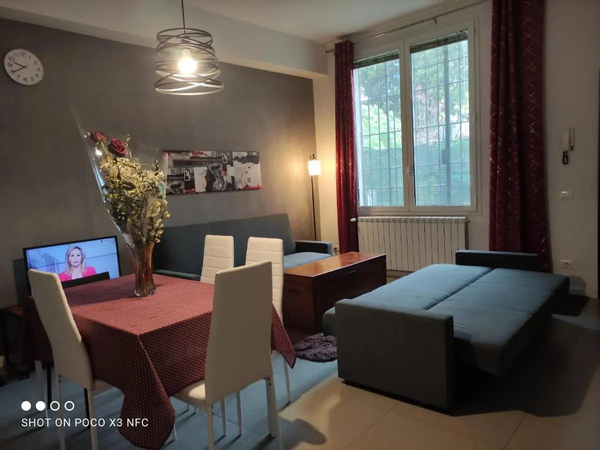 Ricky-Lerua Holiday Residence Florence Apartment